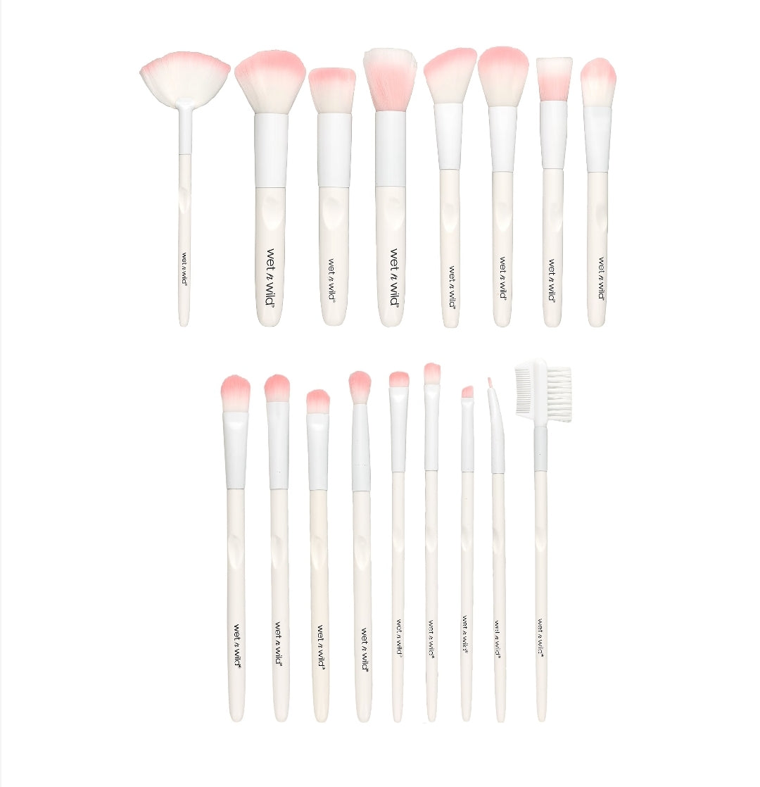 Wet n Wild
Set de 17 pinceaux, collection de 17 pinceaux